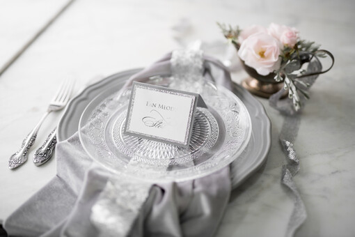  glamour ręcznie robione srebrne winietki ślubne wizytówki dla gości weselnych srebrno szare 