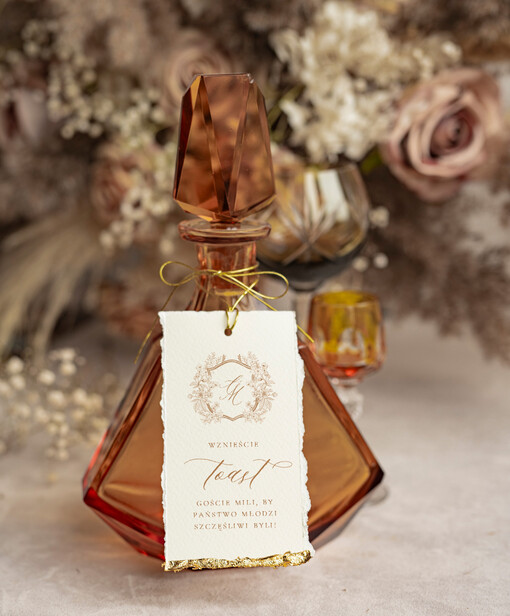  glamour szarpana zawieszka na wino weselne platki złota, złocona etykieta na wódkę zawieszka na alkohol weselny, darte zawieszki z płatkami złota