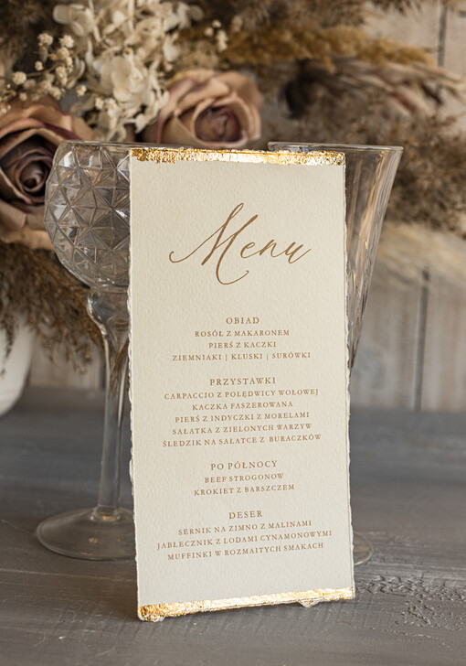  glamour karta dań weselnych menu weselne plan podawania posiłków, złote i eleganckie na klasyczne wesele, menu weselne ze złotem, karta dań z płatkami złota 