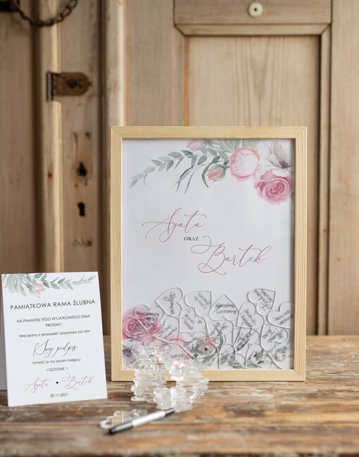  Rama książka na ślub na wpisy gości weselnych, rama na wrzucane serduszka