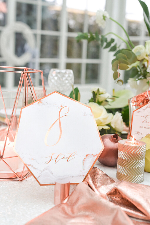  Glamour numerki na stół stoły weselne, złoto klasyczna elegancja w stylu glamour