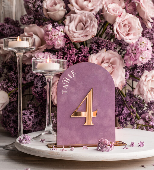  Glamour lawendowe numerki na stoły weselne, dekoracje sali weselnej, dekoracje stołu Pary Młodej, numeracja stołów weselnych 