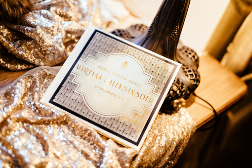  glamour księgi pamiątkowe i albumy na wpisy gości weselnych, napisy na okładce na złoto