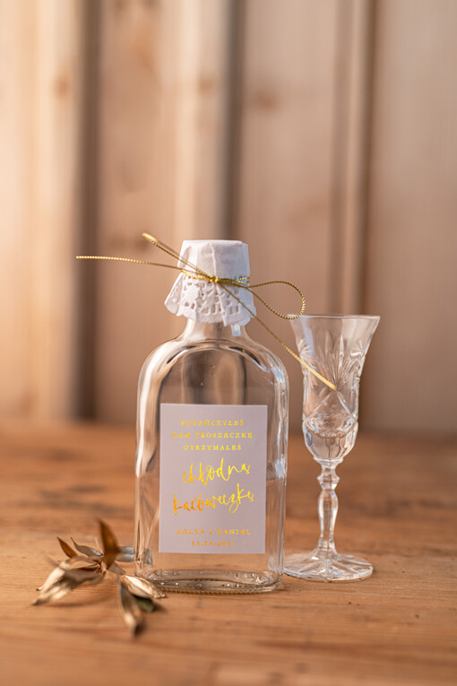  Butelki prezenty dla gości na weselu, male butelki piersiówki
