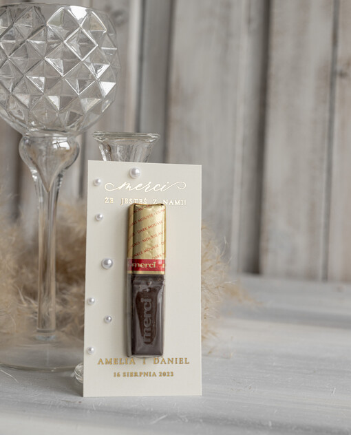  Czekoladki podziękowania dla gości na weselu, złote litery i perełki czekoladka merci, prezenciki dla gości weselnych czekoladki merci upominki dla gości na weselu 