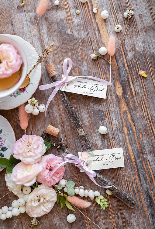  Fiolki prezenciki podarunki po weselu w postaci herbaty zapewnią miłe chwilę   