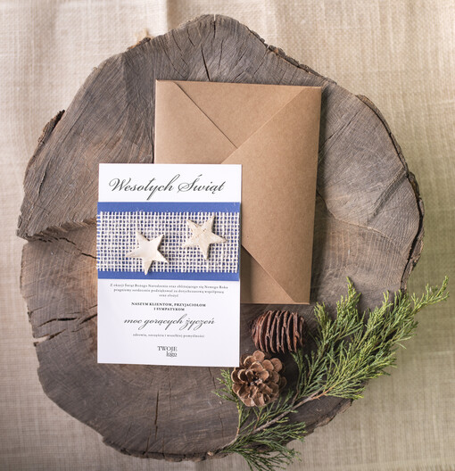  natural kartki świąteczne dla firm z logo, naturalne z drewnianą zawieszką