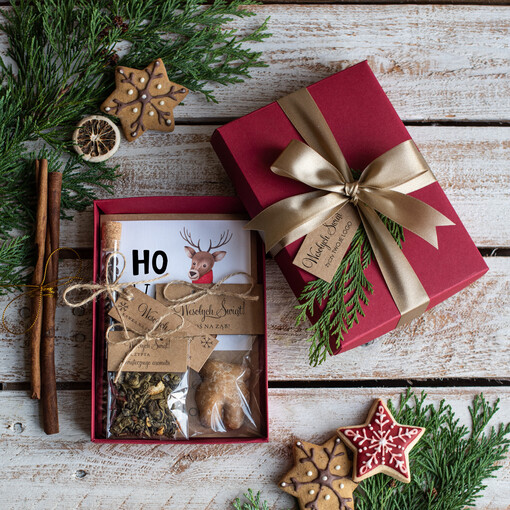  kartka pudełko firmowe kartki swiateczne z logo, kolorowe pudełka z kartką świąteczną