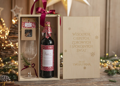  zestawy na rozgrzewkę Prezent od firmy na święta w drewnianej skrzynce, ekskluzywne prezenty firmowe, eleganckie paczki od firmy, paczki prezentowe 