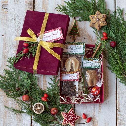  kawa  herbata miód upominki na święta zestaw świąteczny dla firm welurowe pudełko z herbatą i kawą    