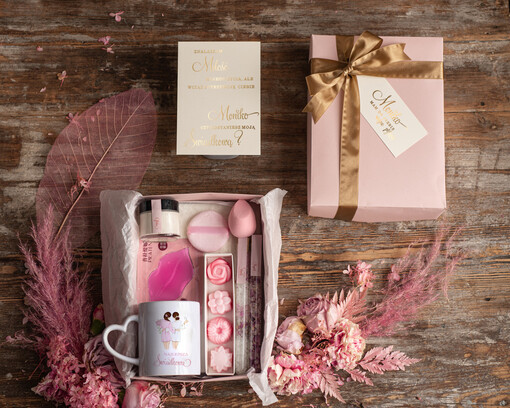  boxy prezentowy dla Świadkowej, prośba o świadkowanie   Zestaw Kosmetyków Czy zostaniesz moją Świadkową?-Kubek  i Kosmetyki Prezent Dla Świadkowej Prośba o Świadkowanie 