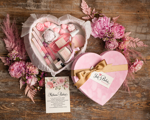  Prezenty dla Babci prezent dla babci zestaw kosmetyków do kąpieli prezenty dla dziadków  