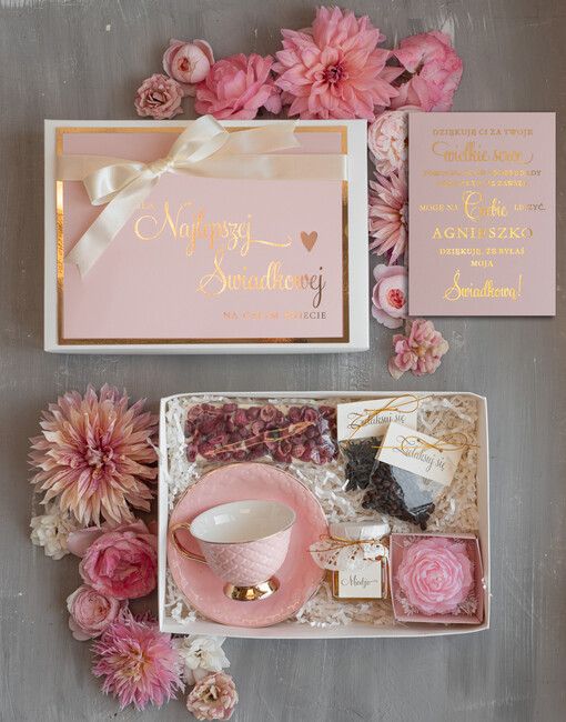  podziękowania dla świadkowej fajne pomysły na ślubne podziękowania dla świadkowej podziękowanie za świadkowanie od młodej pary, box prezentowy dla świadkowej, prezent dla druhny