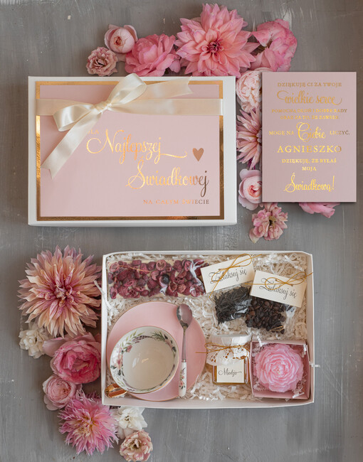  podziękowania dla świadkowej fajne pomysły na podziękowania dla świadkowej podziękowanie za świadkowanie od młodej pary, box prezentowy dla świadkowej, prezent dla druhny