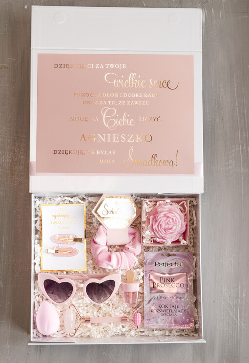  podziękowania dla świadkowej oryginalny prezent dla świadkowej, pomysł na podziękowanie za świadkowanie, prezent dla świadkowej zestaw kosmetyków, box prezentowy dla świadkowej i druhny