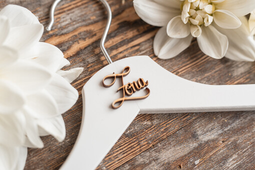  wieszaki biały wieszak dla Panny Młodej z napisem Żona 