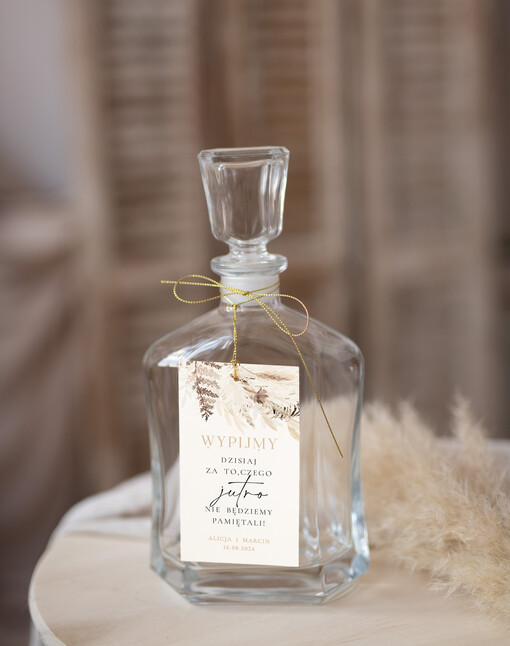  Nowoczesne prosta forma  Zawieszki na alkohol, proste zawieszki ślubne, nowoczesne zawieszki slubne, zawieszki na alkohol ze złotym sznurkiem, zawieszki z dowolną treścią 