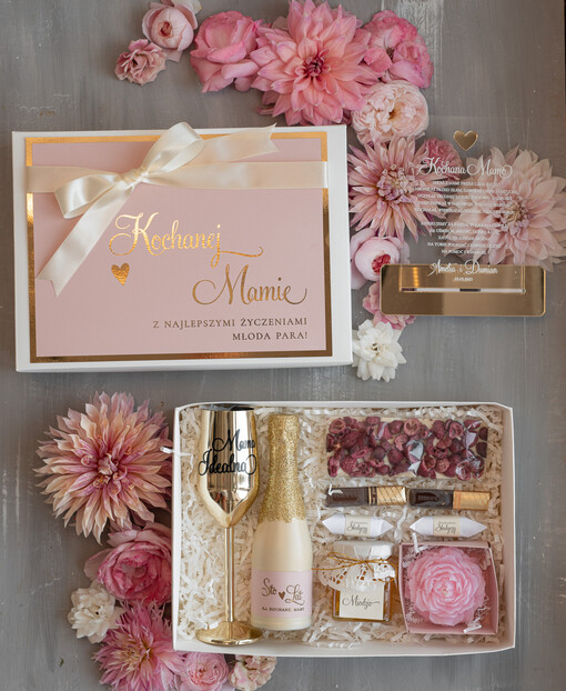  zestawy do szampana Podziękowanie Dla Mamy na weselu Szampanówka Mama Idealna, Fajne Pomysły Na Podziękowanie Dla Mamy, prezent dla Mamy od Pary Młodej 