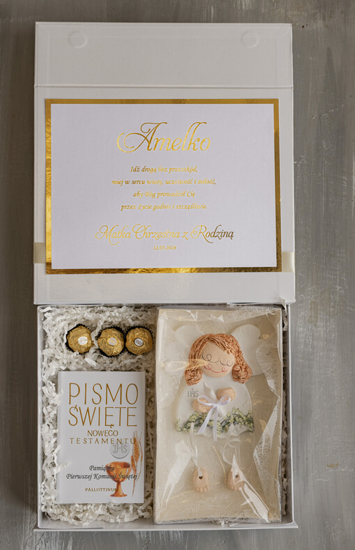  boxy prezentowe Prezent na Pierwszą Komunię Świętą, pudełko prezentowe na Komunię Świętą. Pamiątka Pierwszej Komunii Świętej Prezent na Komunie 
