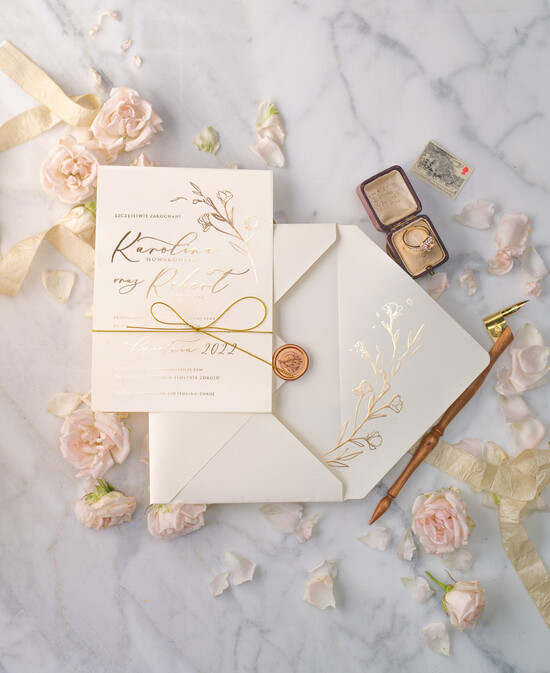 Zaproszenia ślubne Złote Glamour spersonalizowane zaproszenia na ślub glamour złote i srebrne litery delikatne zaproszenia ze sznurki 06/gold/z