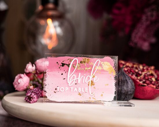 Winietki glamour eleganckie winietki ślubne, złote wizytówki dla gosci weselnych, winietki z pleksy malowane farbą w  01/OMBroz/w