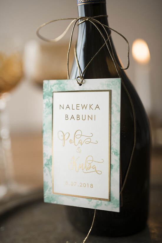 Zawieszki na butelki glamour zawieszki na wódkę weselną, złote z dowolną treścią 04/GNO/zw