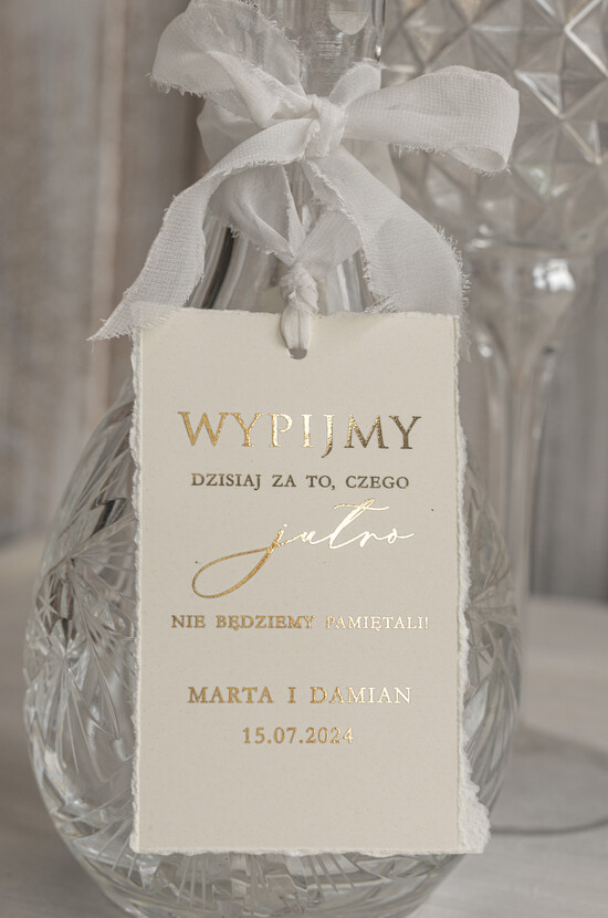 Zawieszki na butelki glamour zawieszki na butelkę weselną, złote zawieszki z weselnymi wierszykami, darte zawieszki ślubne, wydzi 01/wydzZłws/zw