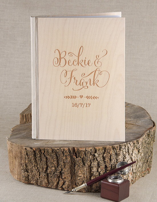 Księgi wpisów gości Drewniane  album ślubny personalizowany i księga gości weselnych w jednym, rustykalna drewniana okładka 01/NWDP/kwg