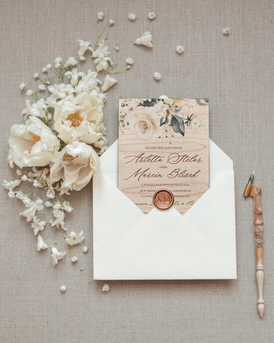 Zaproszenia ślubne Rustykalne i Natura drewniane rustykalne zaproszenia ślubne boho zaproszenie na ślub z różami 04/drw/z