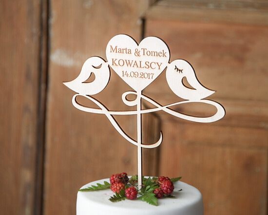 Figurki na tort / cake topper statuetki drewniane dekoracje tortu    27/rsstn/ST