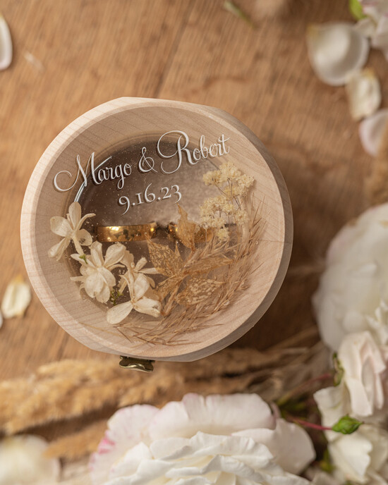 Pudełka Szkatułki na Obrączki szkatułki pudełko na obrączki ślubne wasze imiona i data żywe kwiaty w żywicy     15/pudkwiat/szk