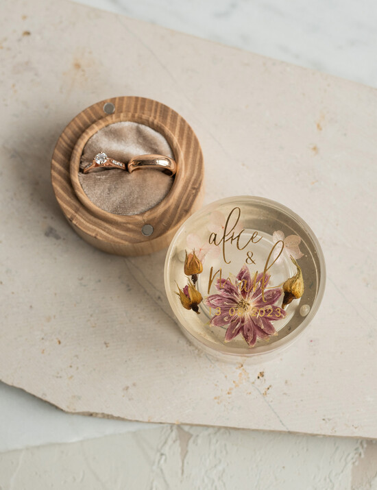 Pudełka Szkatułki na Obrączki szkatułki elegancka rustykalna szkatułka na obrączki z kwiatami, pudełko na obrączki z żywicy, pudełko na obrą 08/szk/szk