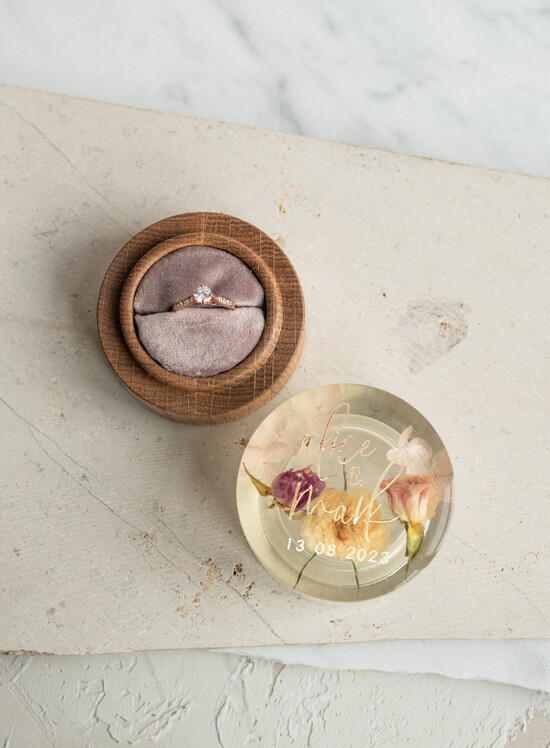 Pudełka Szkatułki na Obrączki szkatułki drewniana szkatułka na obrączki z żywymi kwiatami, pudełko na obrączki z żywicy, pudełko na obrączki 18/szk/szk