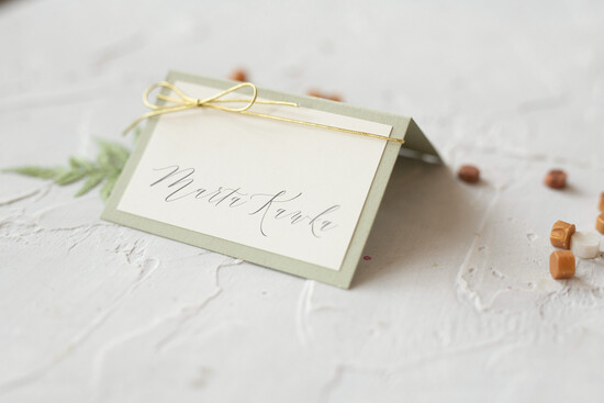 Winietki botaniczne podróżnicze  karteczki ślubne winietki weselne eleganckie  złoty sznurek  02/elia/w