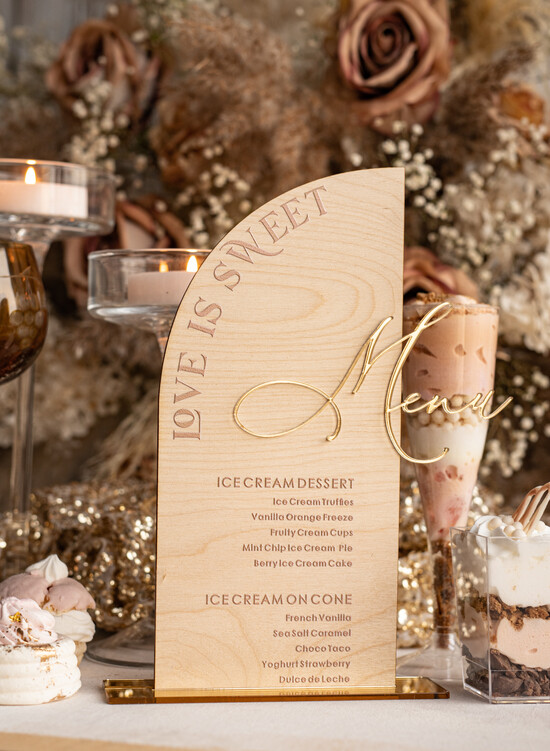 Menu rustykalne drewniane menu na stół weselny, rustykalne menu na stol weselny, złote napisy na menu weselnym, drew 01/goldDrew/menu2