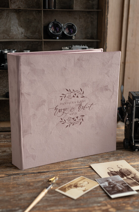 Albumy ślubne Pudełka na zdjęcia  album na zdjęcia  duży album ślubny wybierz kolor kartek welurowy album 10/velalb/alb