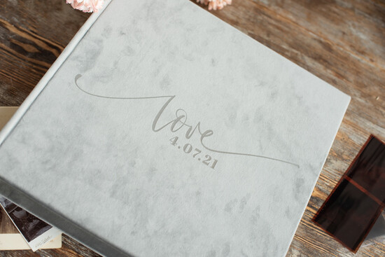 Albumy ślubne Pudełka na zdjęcia  album na zdjęcia  duży album do wklejanie zdjęć szyte kartki wybierz kolor kartek 06/velalb/alb