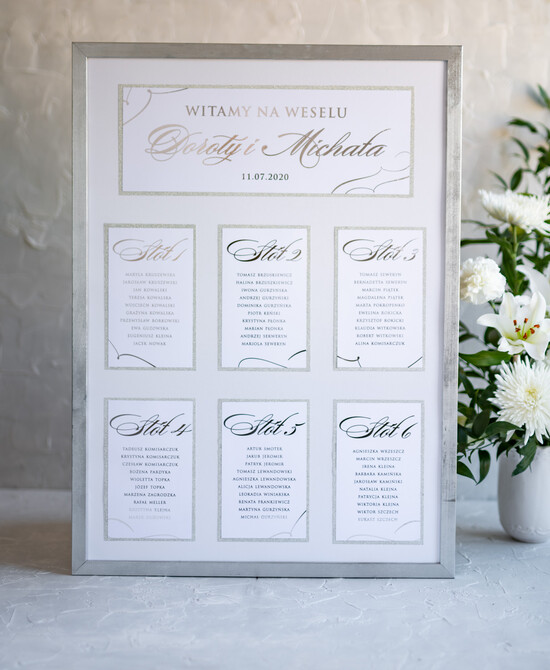 Plany stołów Glamour welurowe tablica z rozmieszczeniem gości plan stołów weselnych, eleganckie złote napisy zlocone litery 01/GLz5/PL