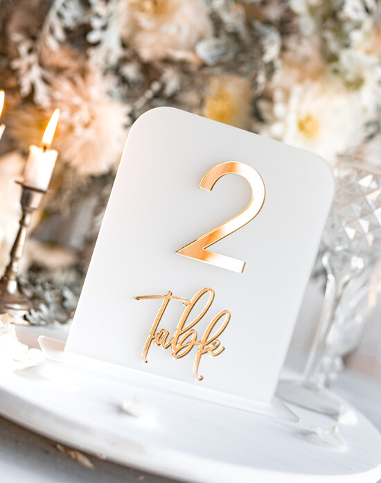 Numery na stół Akryl satynowy akrylowy numerek na stół weselny, numeracja stołów weselnych, akrylowe numery na stół wesel 07/ZLzes/nrsSat