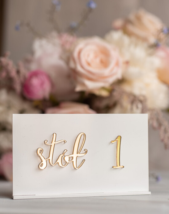 Numery na stół Akryl nowoczesne numery na stoły weselne biała i złota plexi wesele glamour  6/akryl/nrS