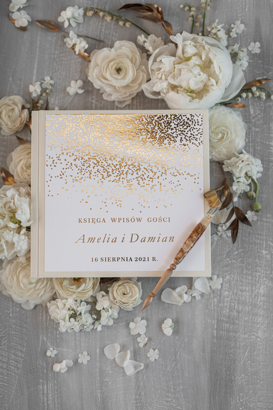 Księgi wpisów gości glamour ksiega pamiątkowa na wpisy gości weselnych, złote błyszczące napisy wasze imiona i data ślubu 12/Glz3/kwg