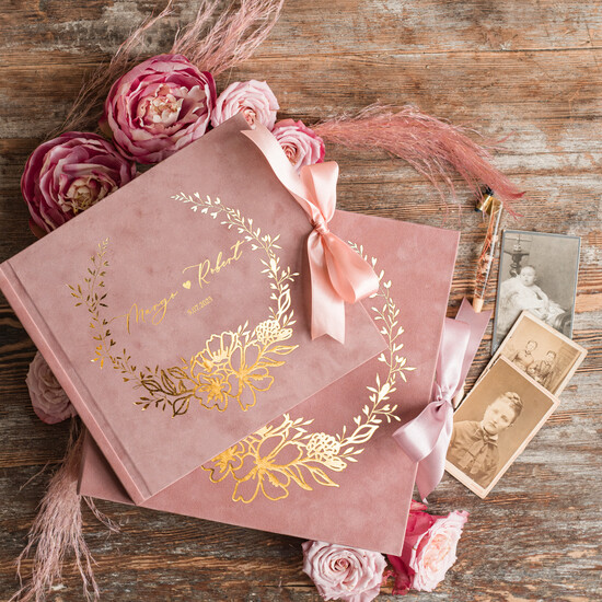 Księgi wpisów gości welurowe księgi pamiątkowe i albumy na wpisy gości weselnych, welurowa księga w pudełku, pamiątkowa księga go 01/velWsboxM/kwg