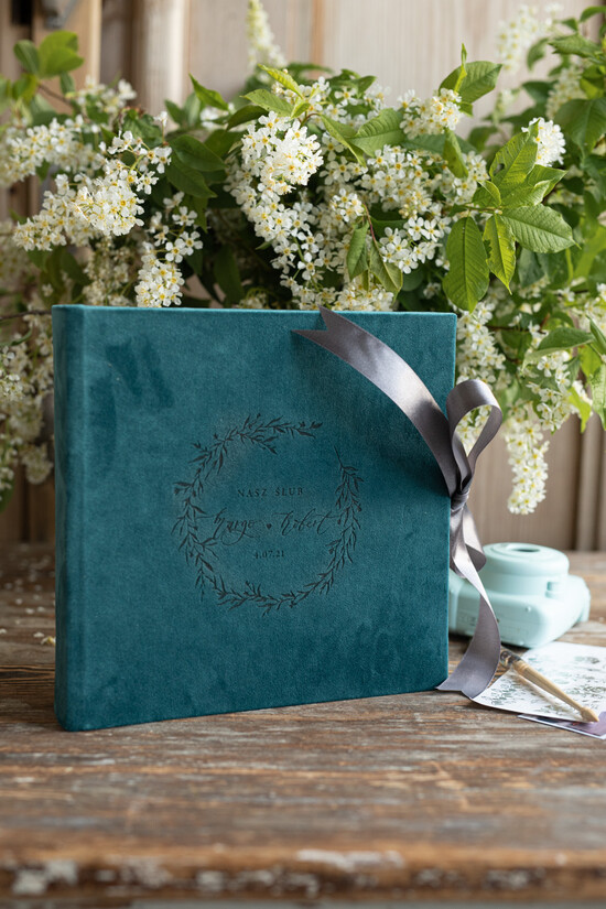 Księgi wpisów gości welurowe duży welurowy album ślubny do wpisów gości szyte kartki welurowa księga wpisów gości  07/inxVelWsD/kwg