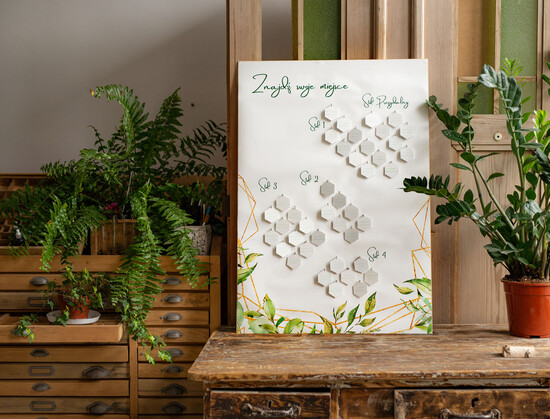 Plany stołów plakat z brelokami tablica z planem stołów na wesele plan stołów weselnych 2/tabl/brel