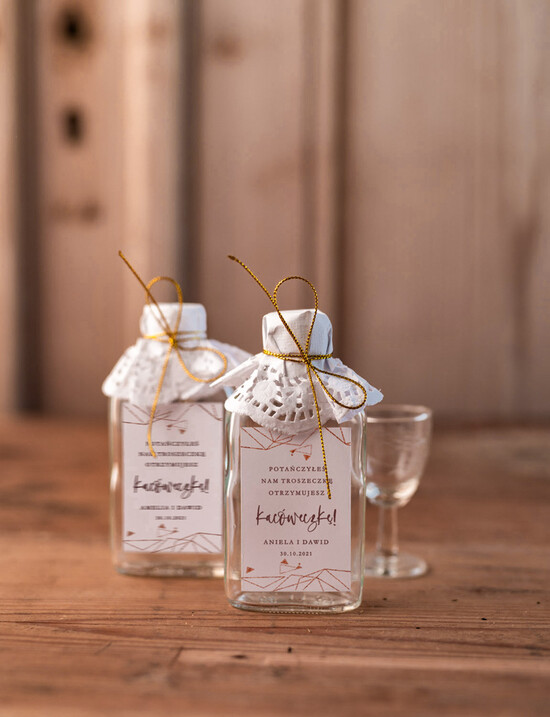 Podziękowania dla Gości Weselnych Butelki podziękowanie dla gości weselnych, malutkie buteleczki na alkohol 01/CBkal/bPOdgo