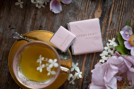 Słodkości / miodki - czekoladki Czekoladki upominki ślubne od pary młodej dla gości weselnych, czekoladowe podziękowanie 02/geom/czeko