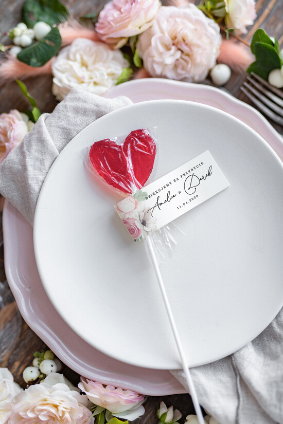 Słodkości / miodki - czekoladki Lizaki prezenty od pary młodej dla gości weselnych spersonalizowane przysmaki    103/rose/LIZ