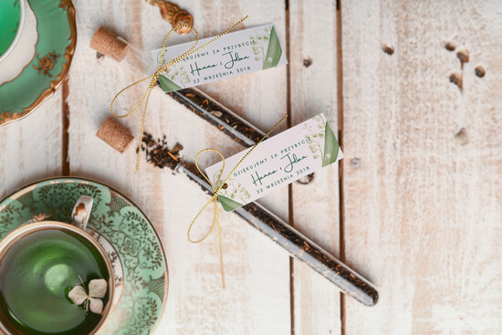 Fiolki i Saszetki Kawa i Herbata Fiolki ślubne upominki dla gości w postaci zielonej lub czarnej herbaty    15/Vbot/fiolka