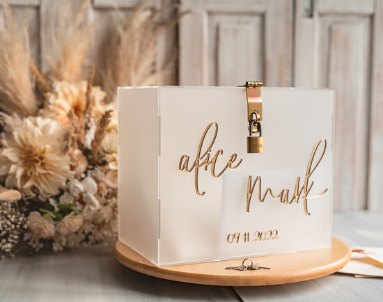 Pudełko na koperty  glamour satynowa akrylowa kopertówka na koperty, pudełko na koperty mlecznej pleksy, pomysł na pudełko na ko 05/ZLzes/koprSAT