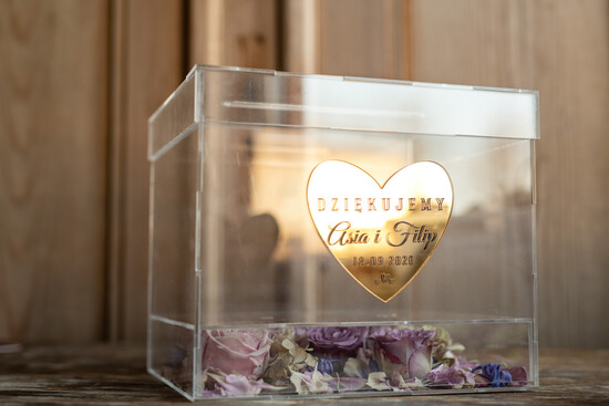 Pudełko na koperty  glamour przezroczyste pudełko na koperty idealne na wesele glamour kopertówka złote serce wasze imiona i dat 7/akrylkwiaty/kopr